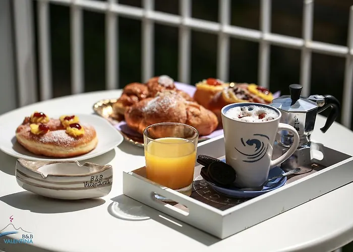 Valentina לינה וארוחת בוקר 4*